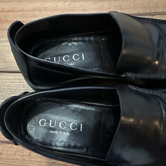 GUCCI Classic Leather LoafersSlip On Size 8 BLACK